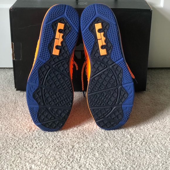 Nike Air Max LeBron X Low - Size 11.5 - Picture 6 of 7